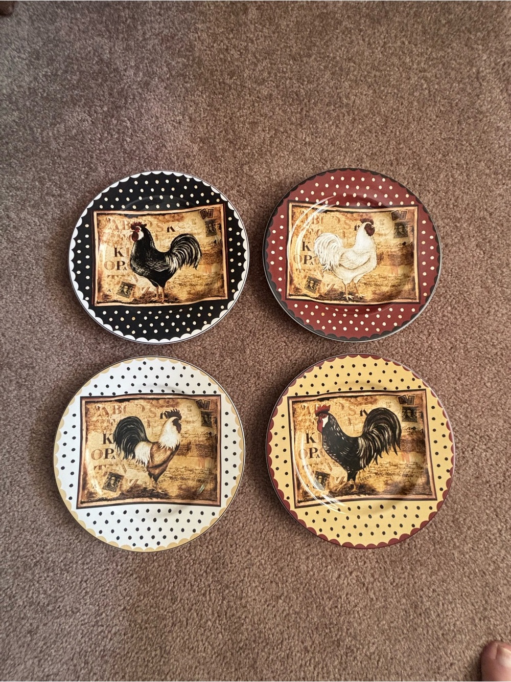 Sakura set of four “retro rooster” Plates. 8/1/4”